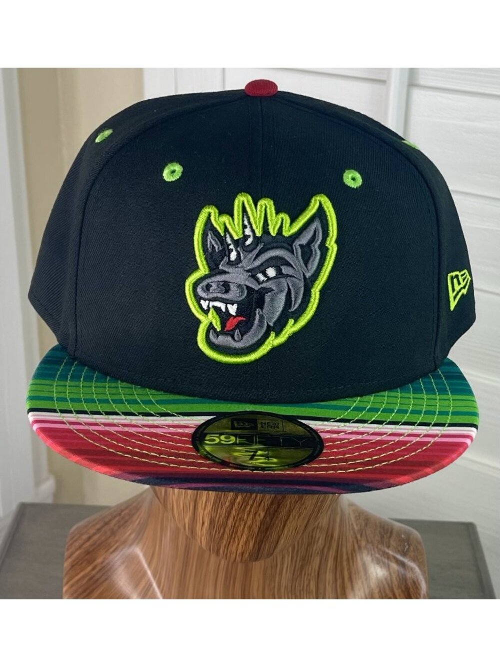 New Era 59Fifty MiLB Chupacabras De Round Rock Express Black Fitted Hat 7 3/4
